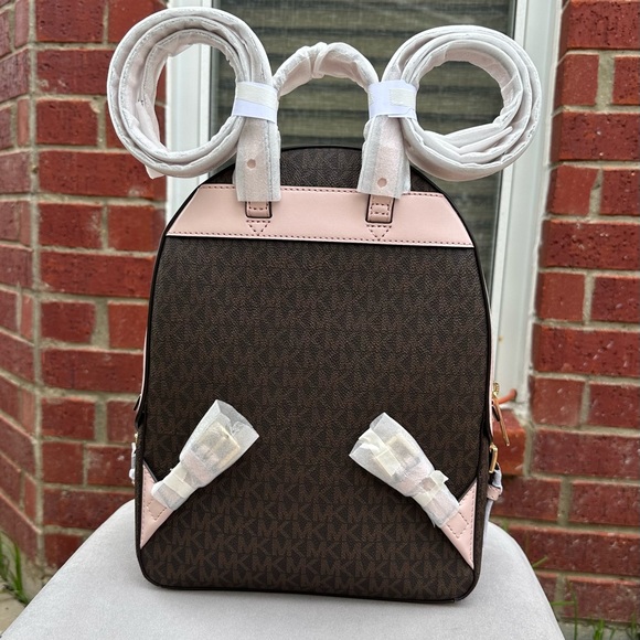 Michael Kors medium backpack and wallet - Picture 11 of 16